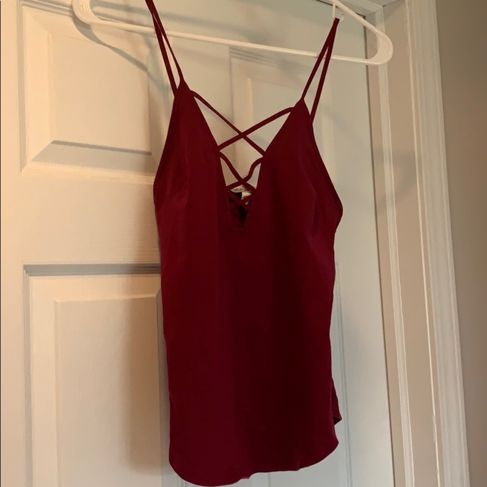 Low cut tank